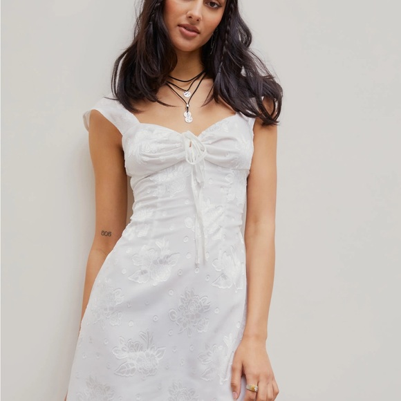 White Floral Mini Dress - Picture 1 of 2